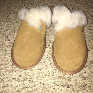 Koolaburra By UGG Women’s Slippers NEW size 10